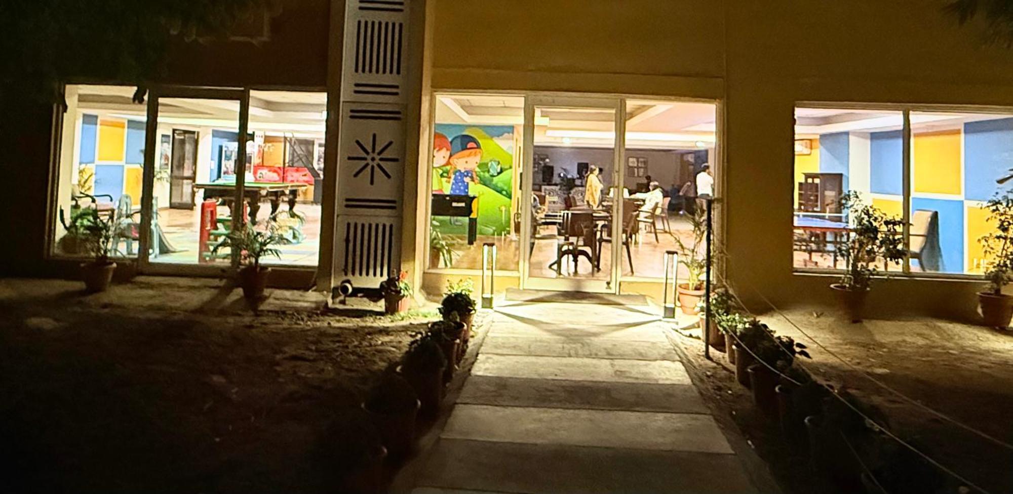 Luxury Aloha Majestic Apartments Rishīkesh Εξωτερικό φωτογραφία